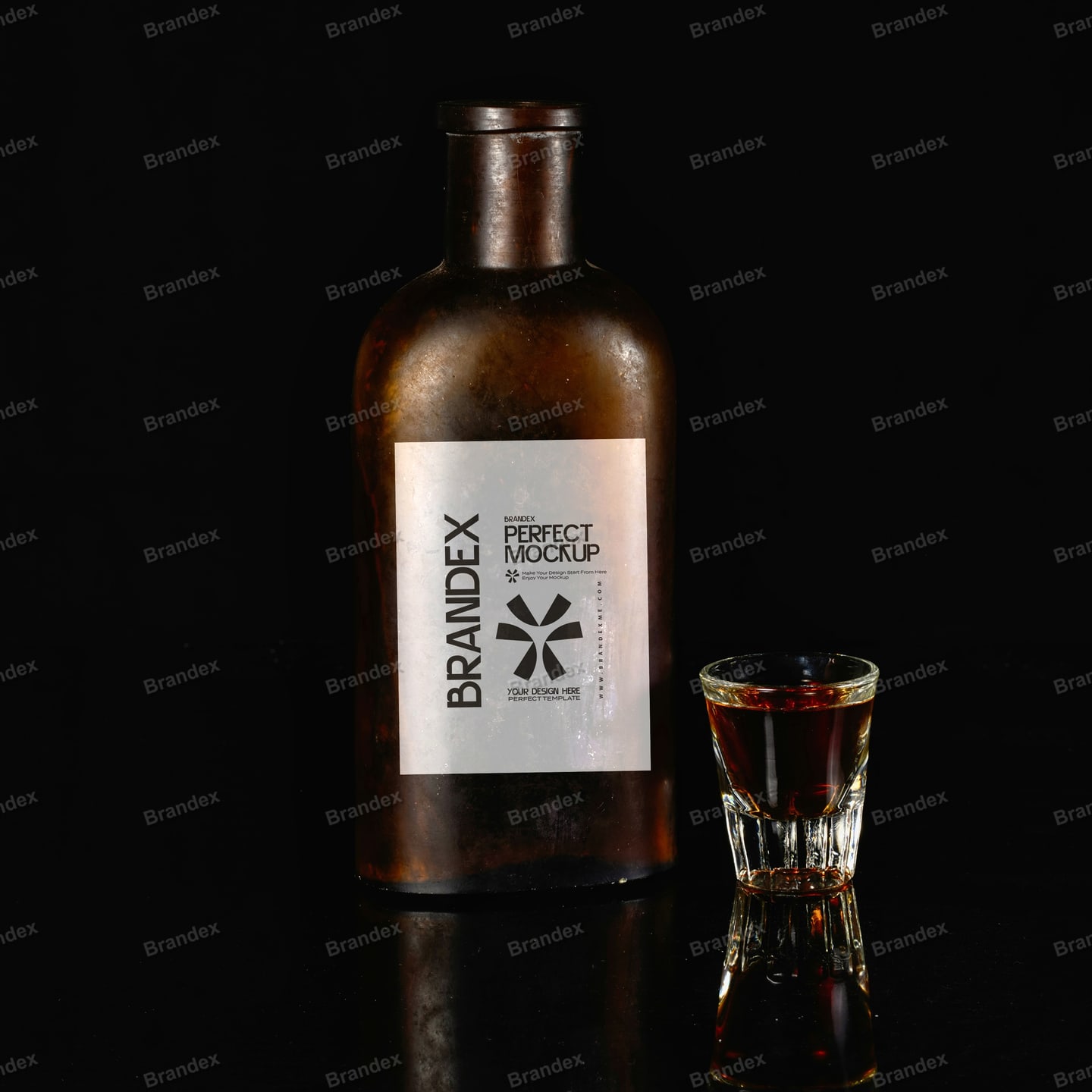 Realistic Vintage Amber Glass Bottle Packaging Mockup